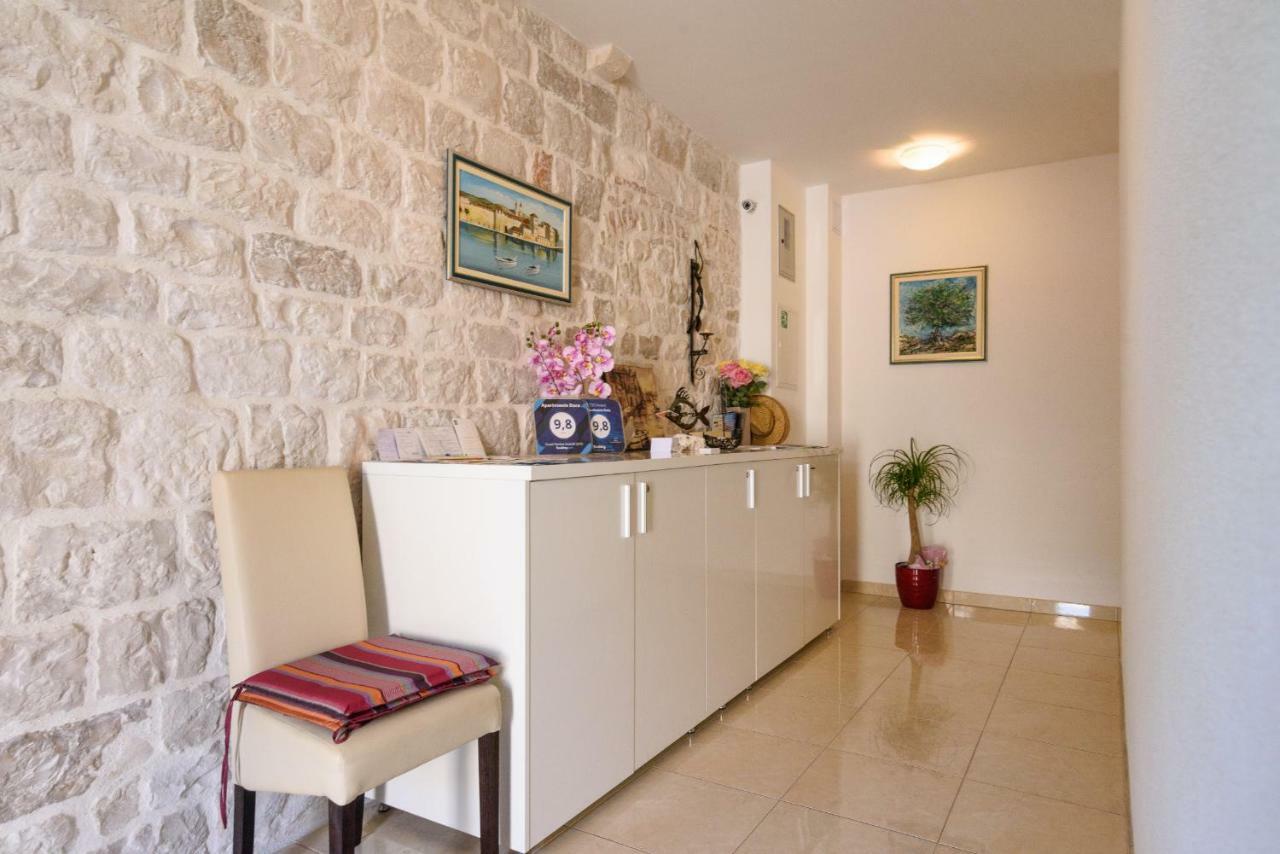 Apartments Dora -Free Parking Trogir Eksteriør bilde