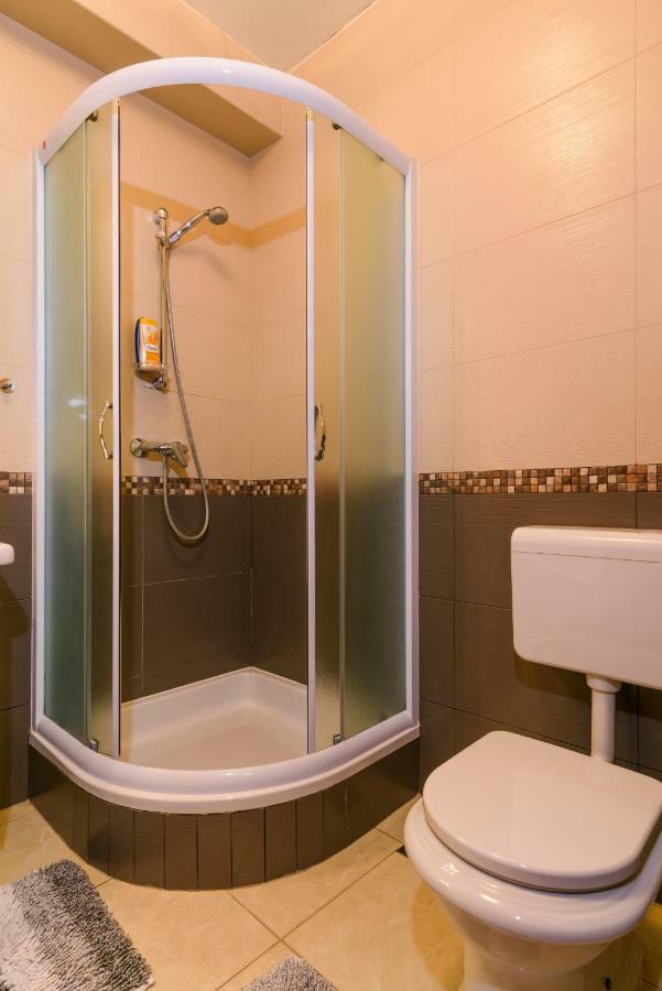 Apartments Dora -Free Parking Trogir Eksteriør bilde
