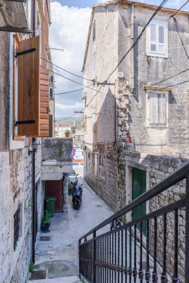 Apartments Dora -Free Parking Trogir Eksteriør bilde