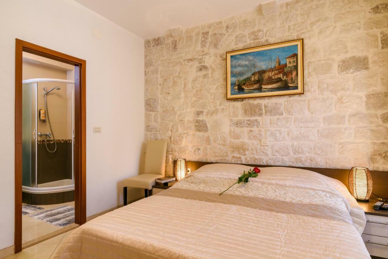 Apartments Dora -Free Parking Trogir Eksteriør bilde