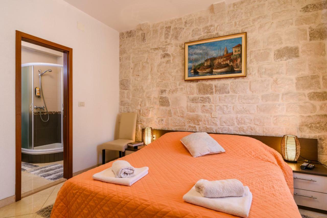 Apartments Dora -Free Parking Trogir Eksteriør bilde