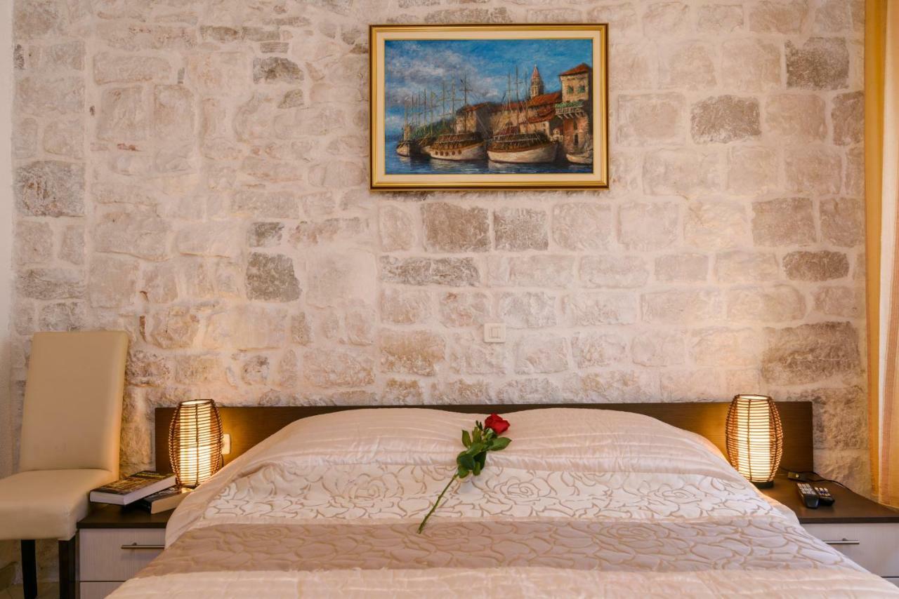 Apartments Dora -Free Parking Trogir Eksteriør bilde